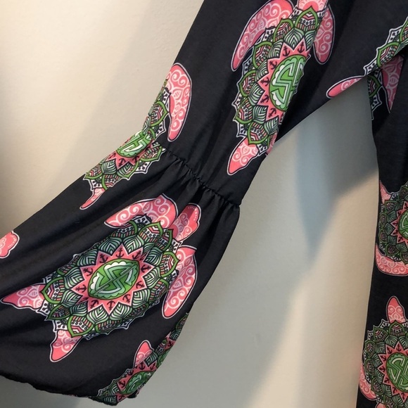 New Simply Southern Preppy Boho Turtle Bell Sleeves Dress Size Large - Picture 4 of 9